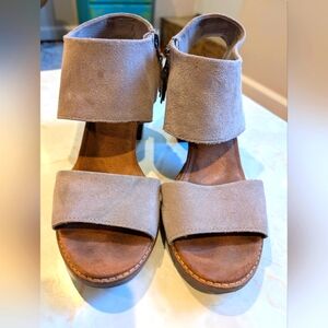 Tom's Majorca Cutout Suede Sandals